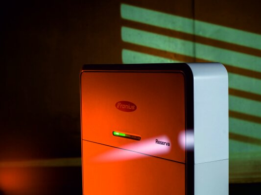 Fronius Reserva – Neuer Hochvolt-Speicher für maximale Unabhängigkeit - Fronius Reserva Speicher: Integration mit GEN24 &amp; Ohmpilot – Vorteile &amp; Installation